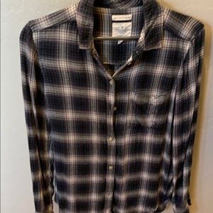 Long sleeve plaid shirt
